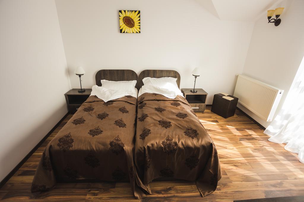 Casa Cu Nuc Otel Brebeni Dış mekan fotoğraf