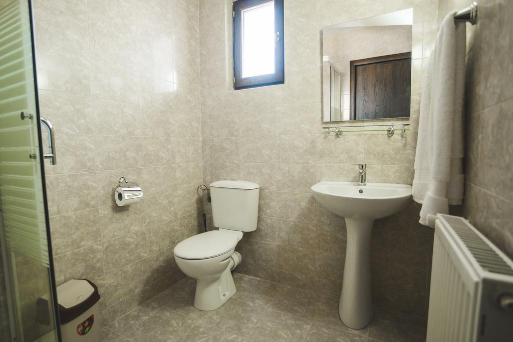 Casa Cu Nuc Otel Brebeni Dış mekan fotoğraf