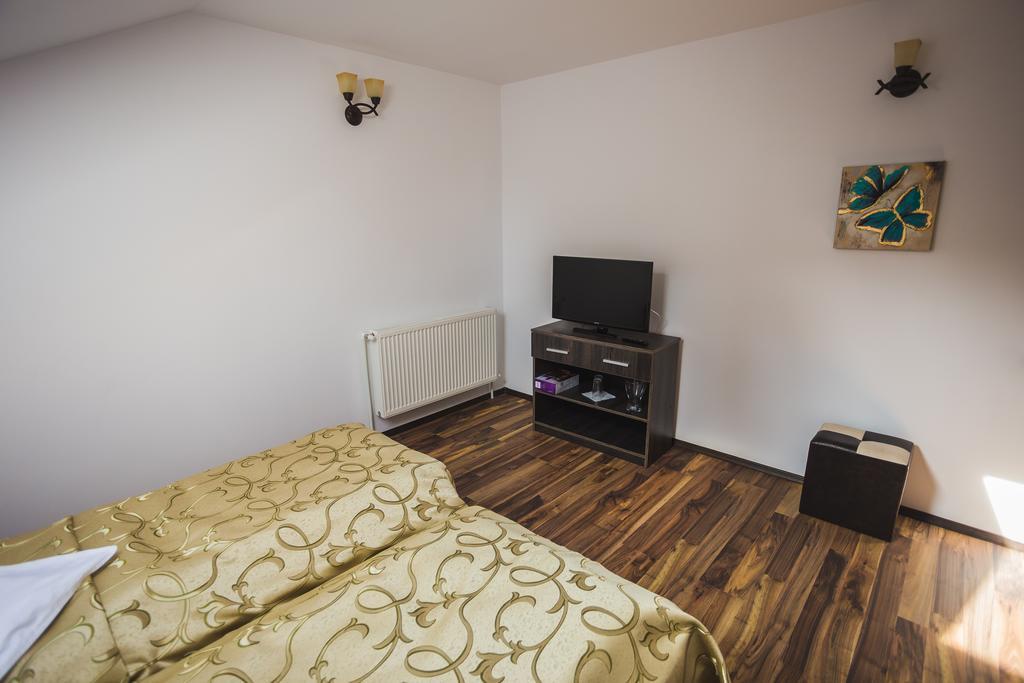 Casa Cu Nuc Otel Brebeni Dış mekan fotoğraf